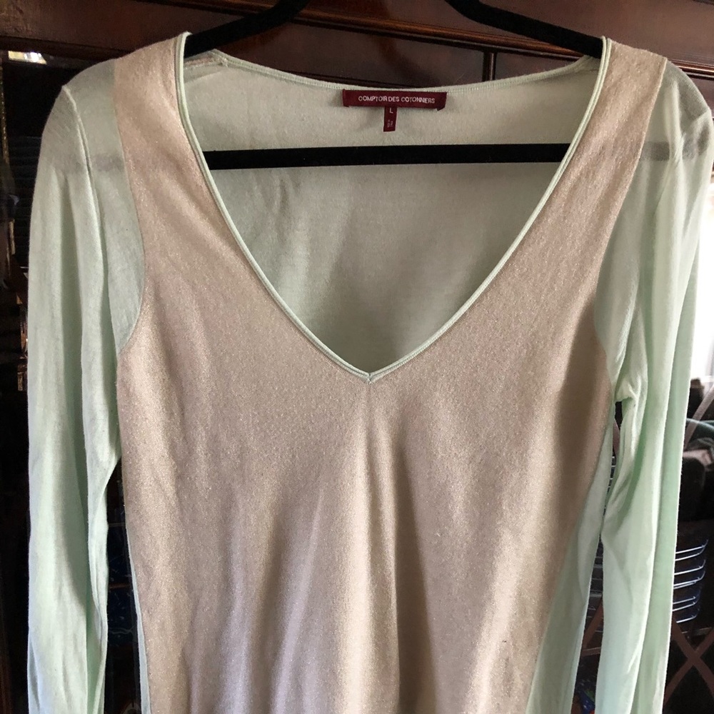 Comptoir de Cotoniers elegant V neck top - size L